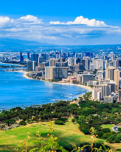 Skyline of Honolulu, Hawaii where PS&D hires physicians.