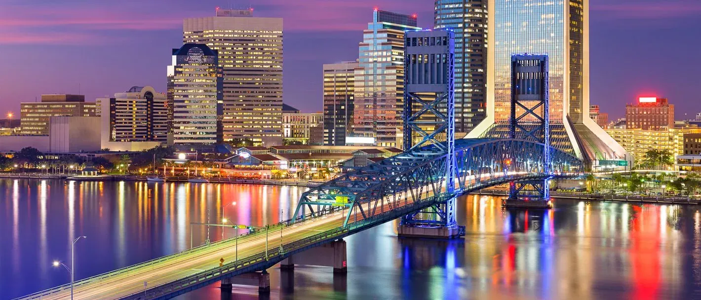 Jacksonville, Florida skyline, where PS&D recruits physicians.